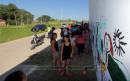 Chicos dejan su huella en el Mural de la Sarmiento