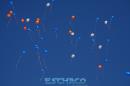 Suelta de globos por el Da del Autismo