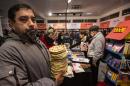 Feria del Libro: Postales de la fra tarde de sbado