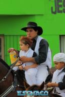 Cabalgata por el Da de la Tradicin