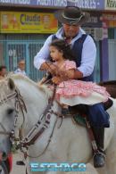 Cabalgata por el Da de la Tradicin