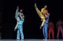 Glitch y Casco interpretados por el Ballet Contemporneo del Chaco