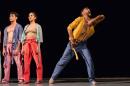 Glitch y Casco interpretados por el Ballet Contemporneo del Chaco