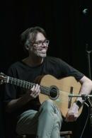 Coqui Ortz present "lbum de memorias"  en el Guido