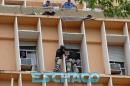Intento de suicidio en el octavo piso de Casa de Gobierno