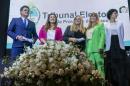 Entrega de diplomas a autoridades electas