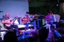 Rudi Flores "entre amigos" en el Cl Cultural