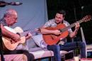 Rudi Flores "entre amigos" en el Cl Cultural